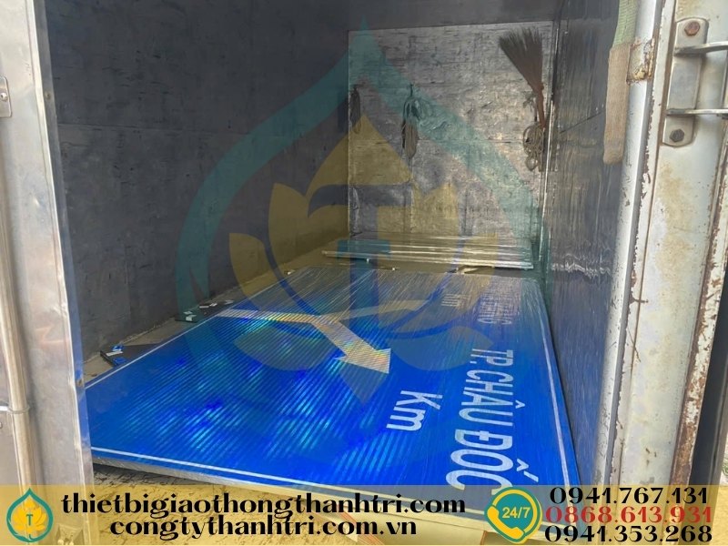 Cung cấp biển báo giao thông tại Kon Tum