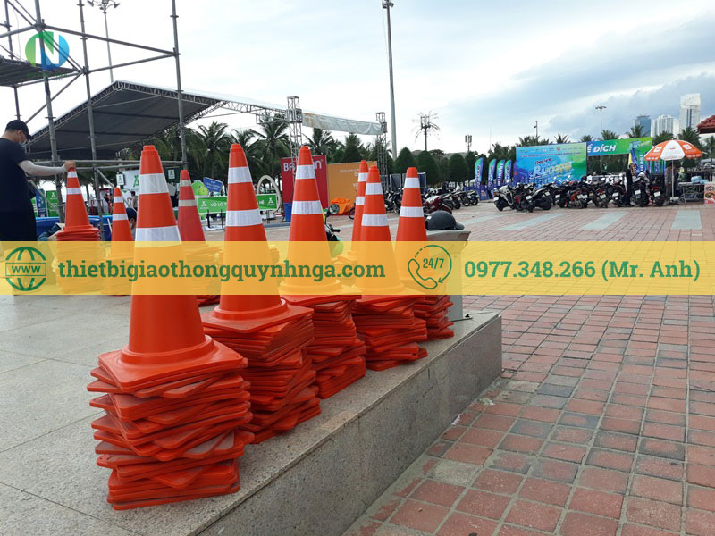 Bán Và Cho Thuê Cọc Tiêu Giao Thông (Chón Nón) Tại Đà Nẵng 2025
