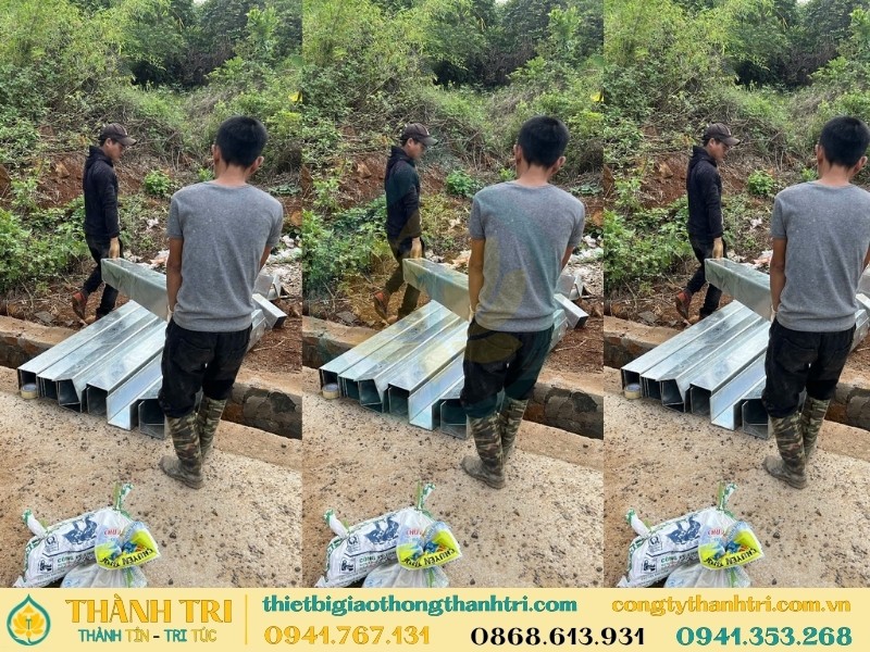 Vận chuyển giao hàng hộ lan mềm cho khách hàng Vận chuyển giao hàng hộ lan mềm cho khách hàng