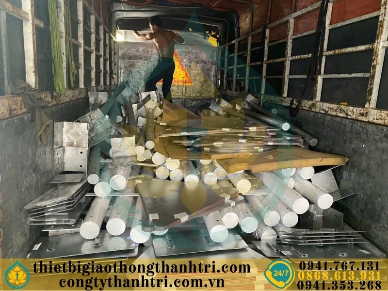 Cung cấp biển báo giao thông tại Đồng Tháp