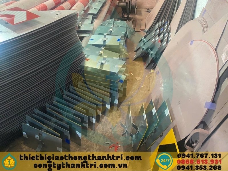 Cung cấp biển báo giao thông tại Lai Châu