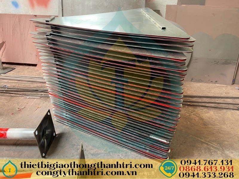 Cung cấp biển báo giao thông tại Đà Nẵng