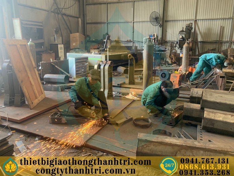 Cung cấp lan can cầu đường mạ kẽm nhúng nóng tại Hà Giang