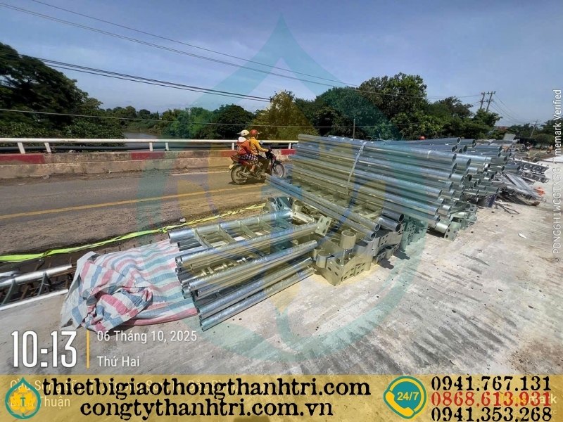 Cung cấp lan can cầu đường mạ kẽm nhúng nóng tại Hà Nội Cung cấp lan can cầu đường mạ kẽm nhúng nóng tại Hà Nội