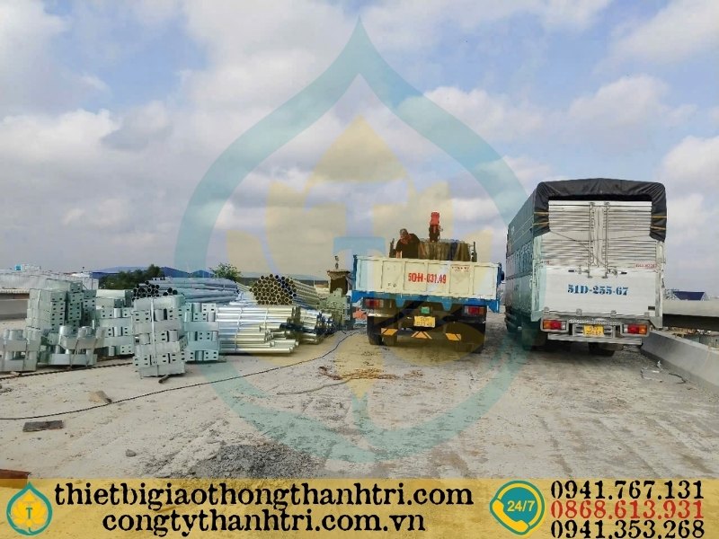 Cung cấp lan can cầu đường mạ kẽm nhúng nóng tại Nghệ An Cung cấp lan can cầu đường mạ kẽm nhúng nóng tại Nghệ An