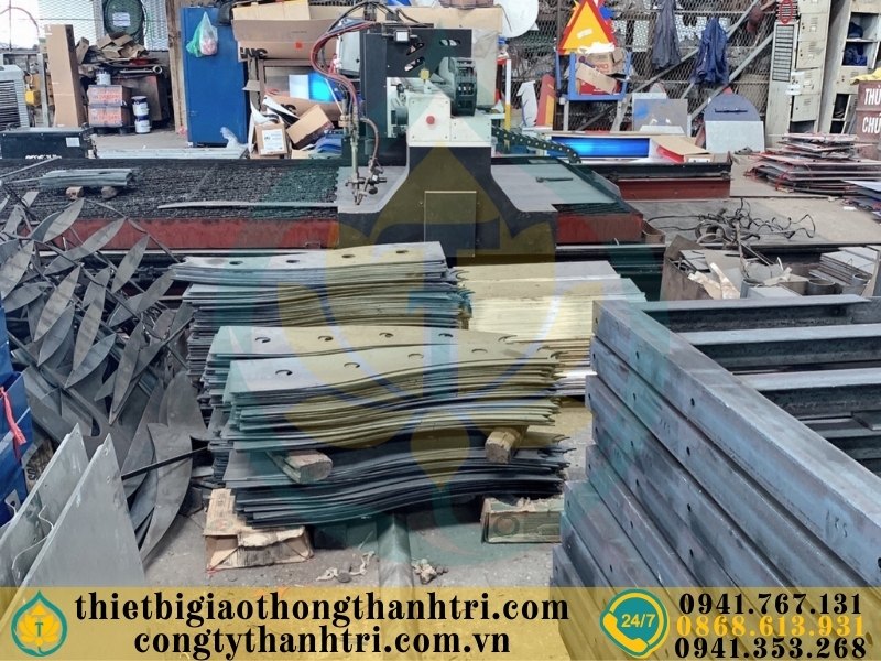 Cung cấp lan can cầu đường mạ kẽm nhúng nóng tại Yên Bái