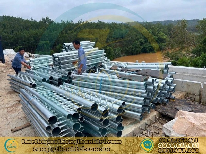 Cung cấp lan can cầu đường mạ kẽm nhúng nóng tại Đắc Nông Cung cấp lan can cầu đường mạ kẽm nhúng nóng tại Đắc Nông