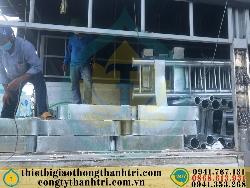 Cung cấp lan can cầu đường mạ kẽm nhúng nóng tại Đồng Tháp