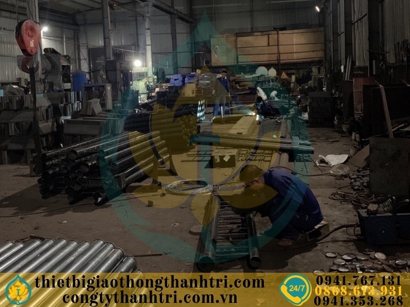 Cung cấp lan can cầu đường mạ kẽm nhúng nóng tại Hậu Giang