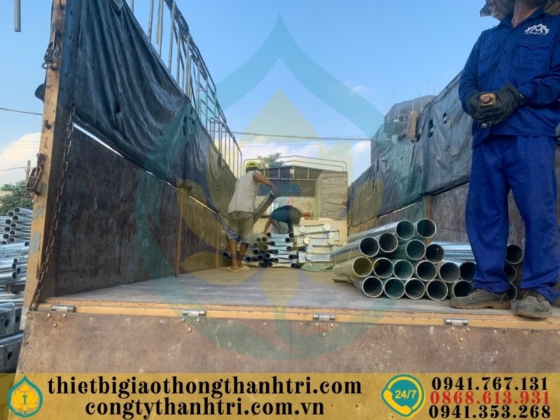 Cung cấp lan can cầu đường mạ kẽm nhúng nóng tại Khánh Hoà