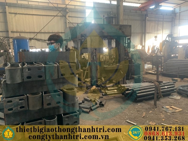 Cung cấp lan can cầu đường mạ kẽm nhúng nóng tại Quảng Bình