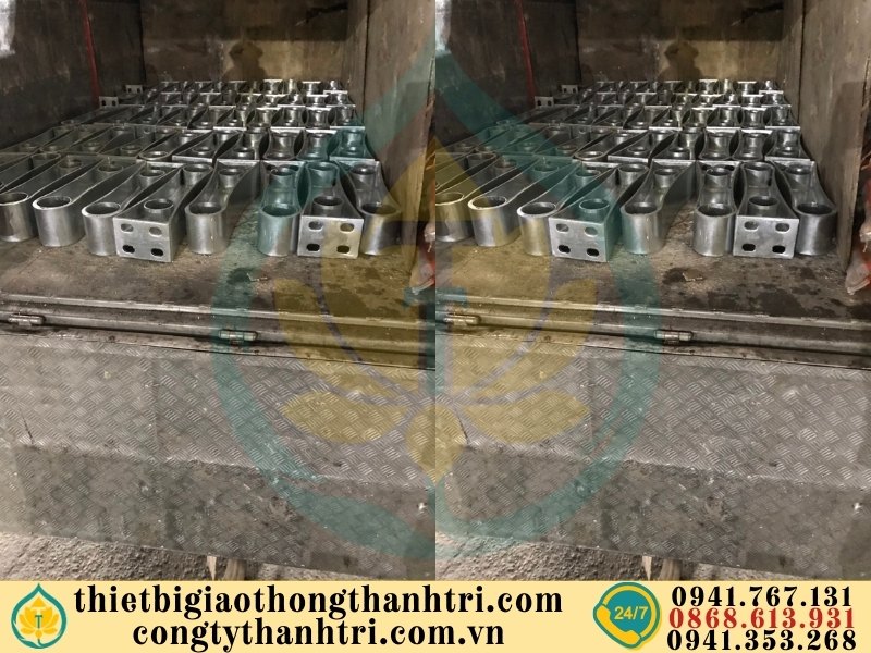 Cung cấp lan can cầu đường mạ kẽm nhúng nóng tại Tiền Giang