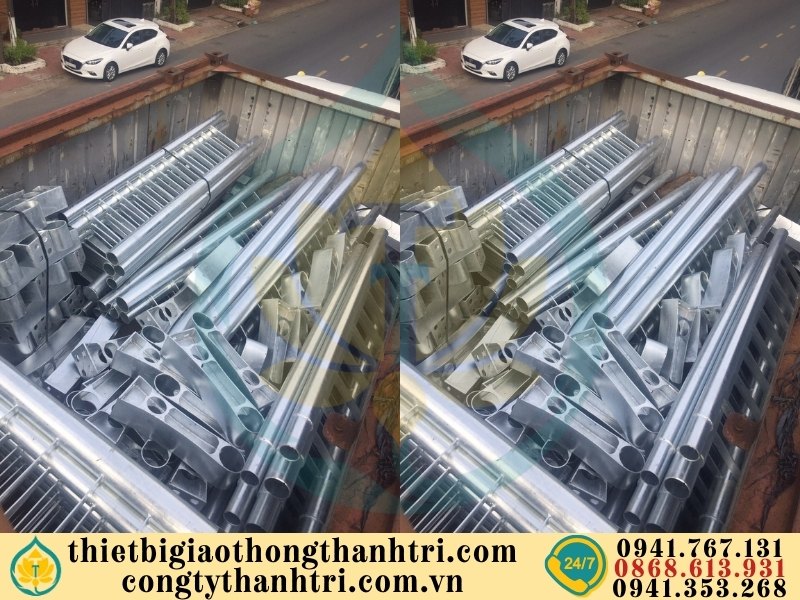 Cung cấp lan can cầu đường mạ kẽm nhúng nóng tại Trà Vinh