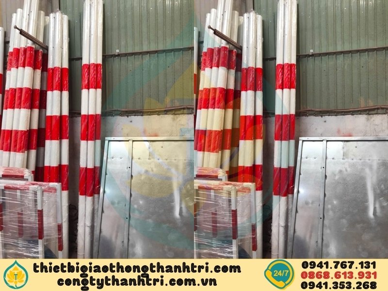 Sản xuất biển báo giao thông đường bộ tại xưởng Công ty TNHH Thành Tri