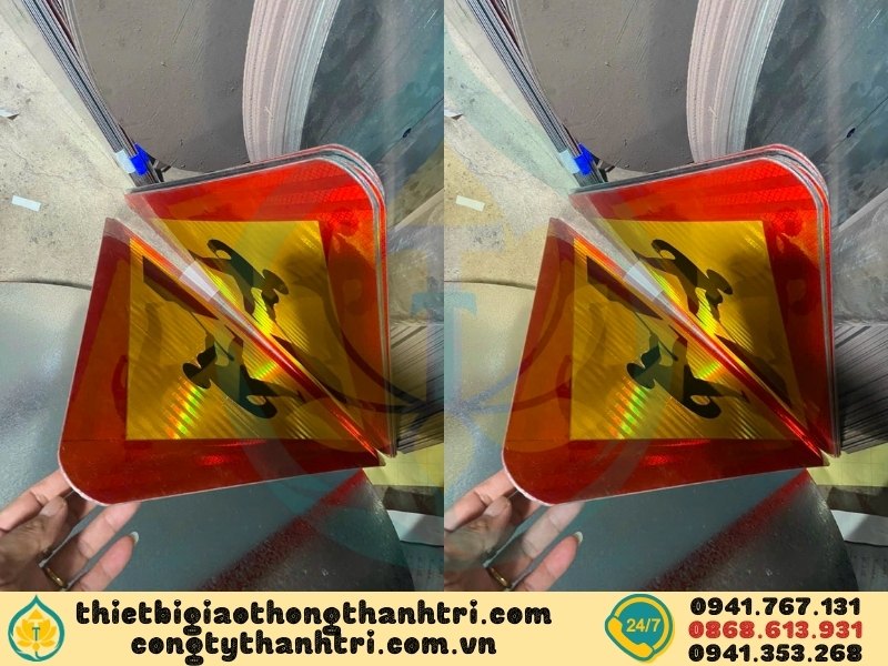 Sản xuất biển báo nguy hiểm tại xưởng Công ty TNHH Thành Tri Sản xuất biển báo nguy hiểm tại xưởng Công ty TNHH Thành Tri